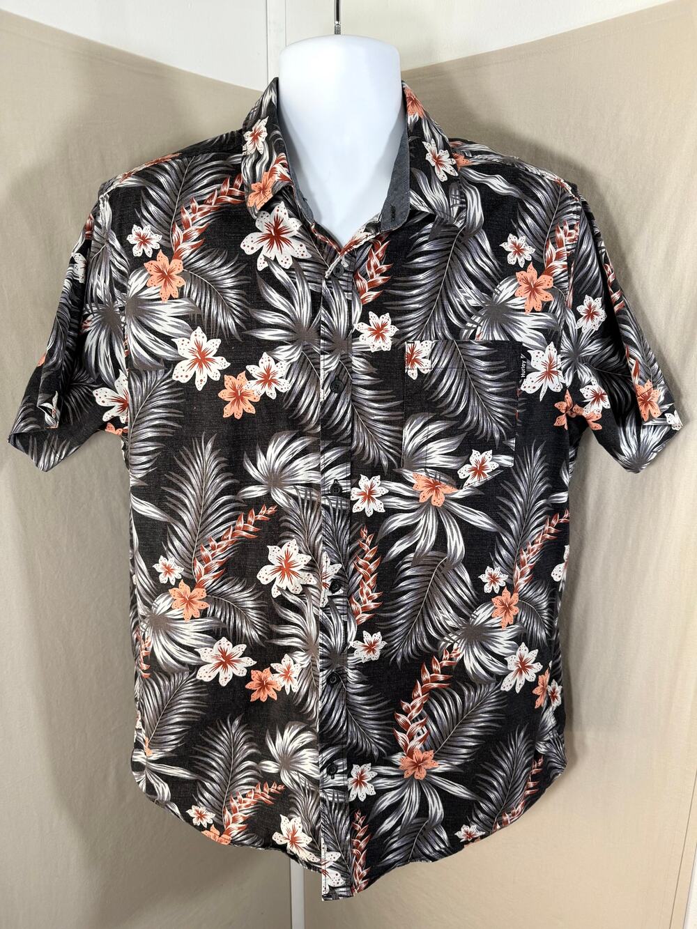 Hurley Mens Large Floral Hawaiian Shirt Short Sleeve Black Coral